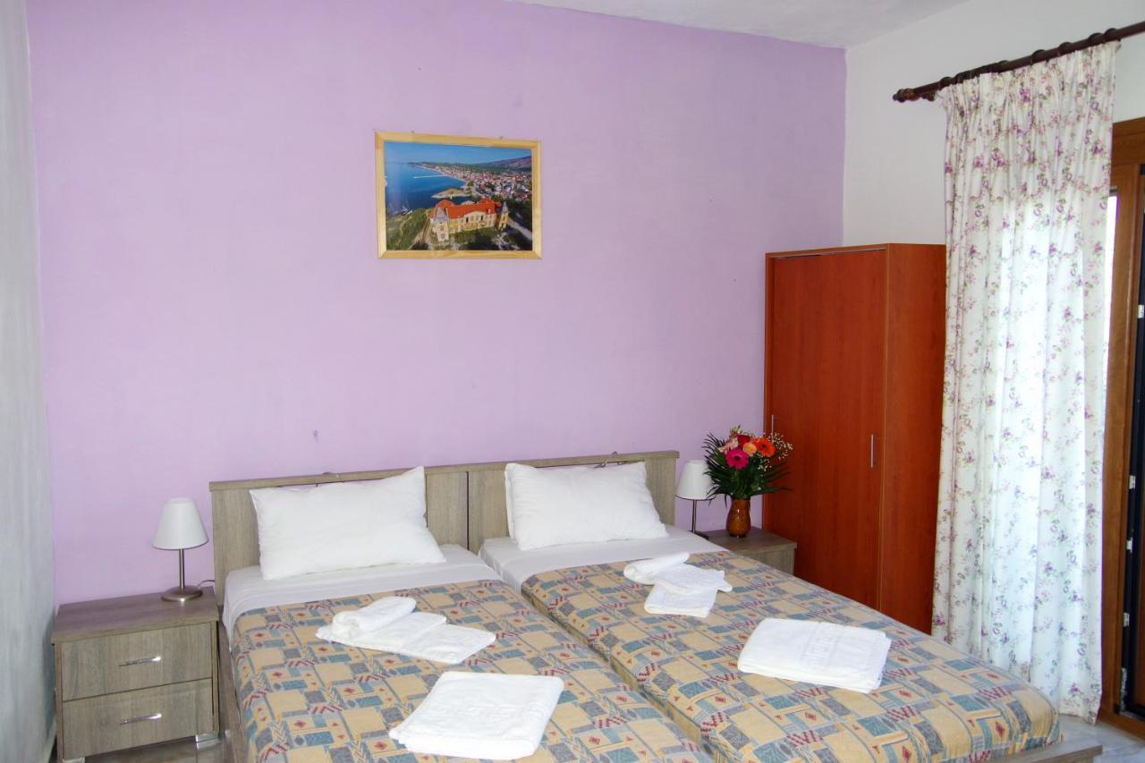 Athina Hotel Koinira Bagian luar foto
