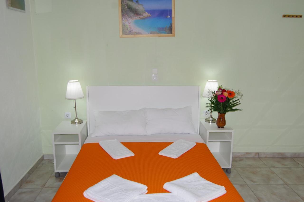 Athina Hotel Koinira Bagian luar foto