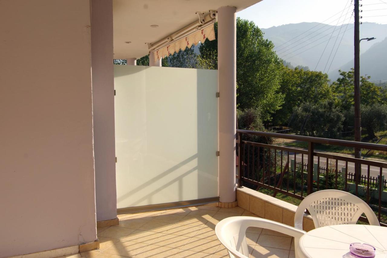 Athina Hotel Koinira Bagian luar foto