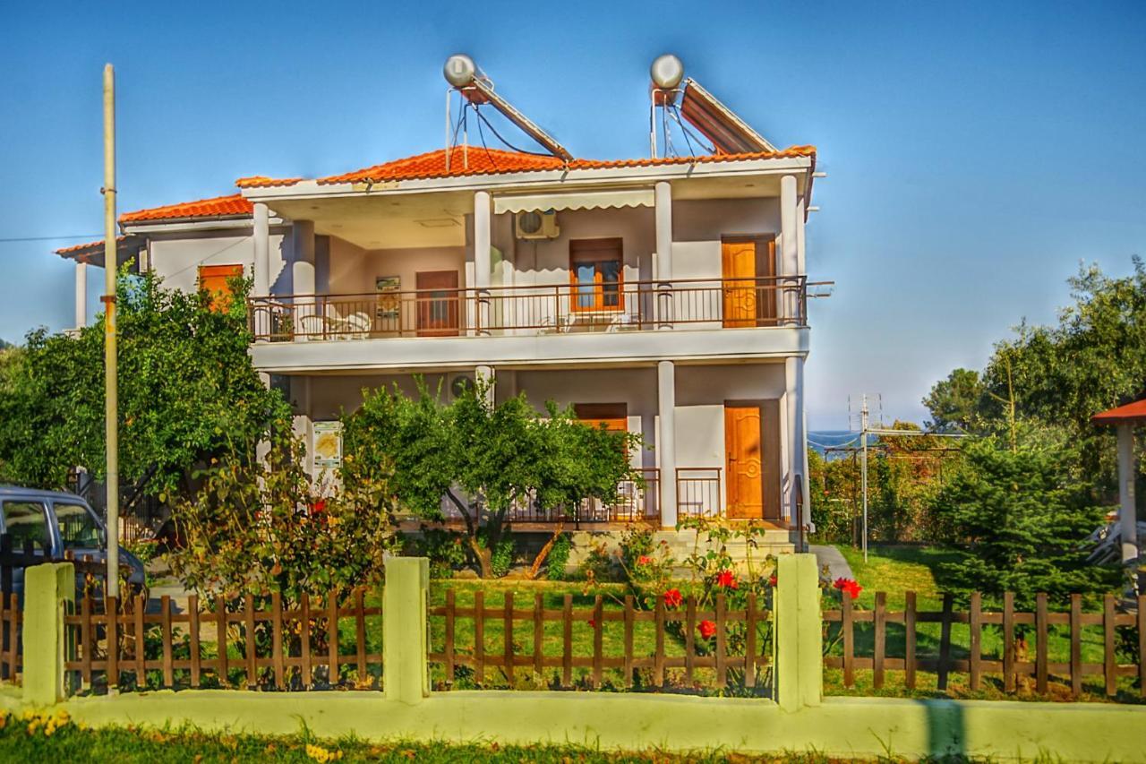 Athina Hotel Koinira Bagian luar foto